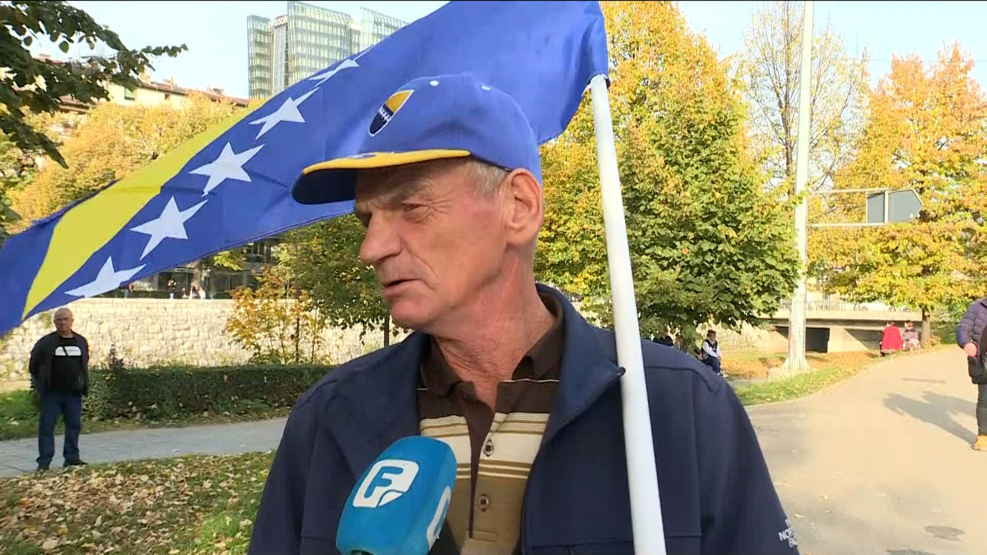 Zbog nametanja izmjena Izbornog zakona počeli protesti ispred OHR-a